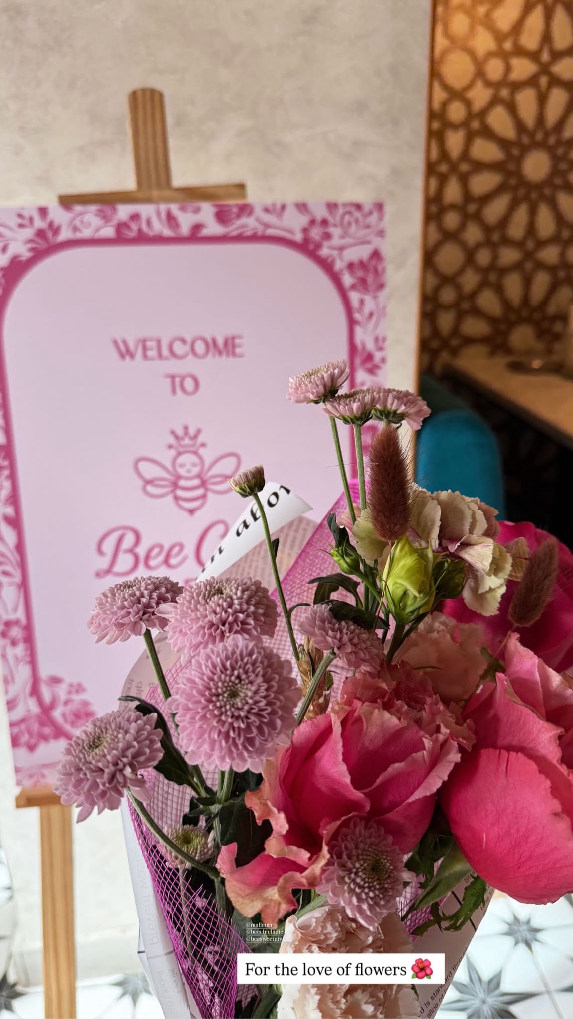 Bee Chic Moment 5